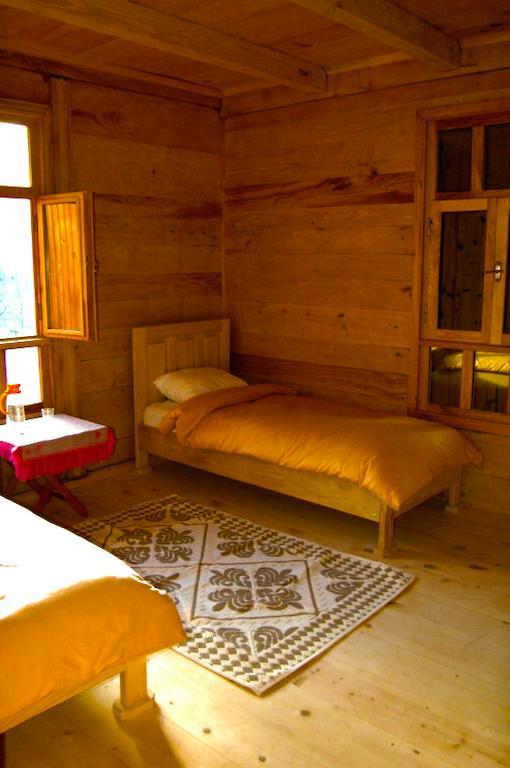 Macahel Green Roof Hotel Maralkoy Room photo
